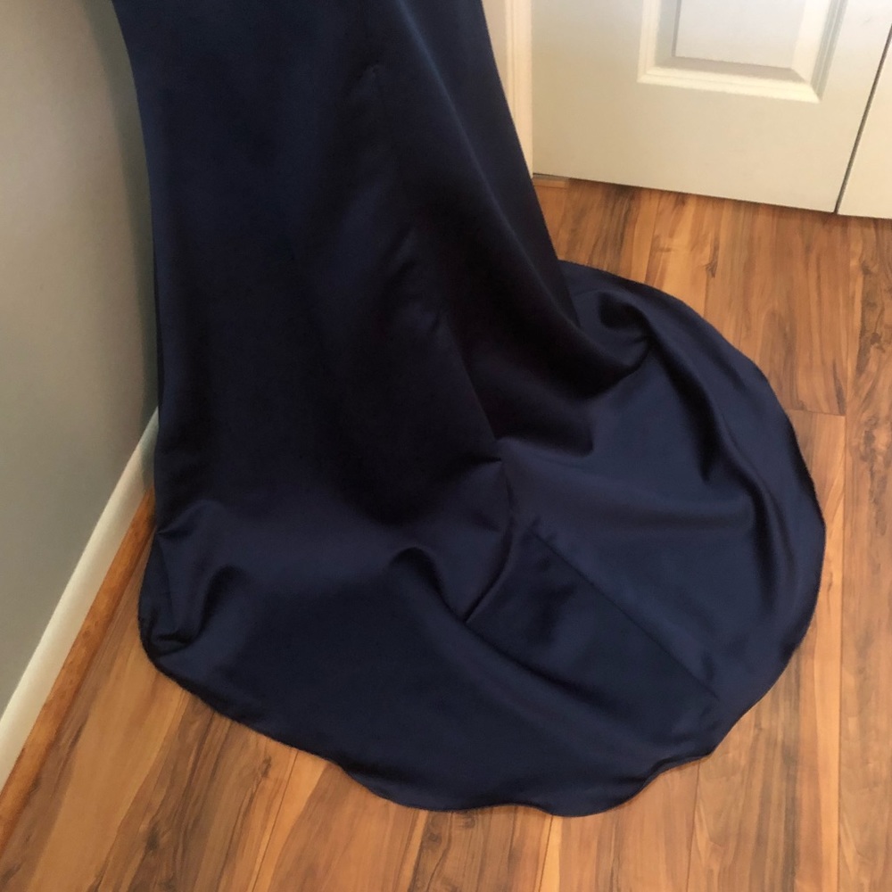 🔴🌹STRAPLESS•NAVY•FORMAL•GOWN🌟 - Picture 6 of 8